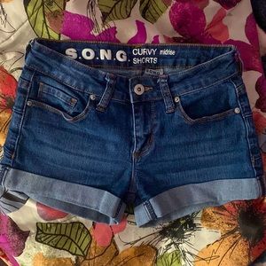 S.O.N.G Curvy Midrise Shorts, Size 1/25